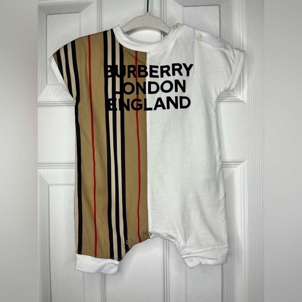 Burberry jumper…Size 3 month worn once